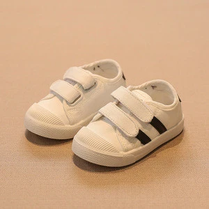 2018 hot selling new soft canvas shoes solid color leisure baby shoes