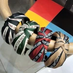 2021 Hot Sale Designer Wide Side Knotted Letter Headband Hair Accessories Wild Fashion Trendy Hair Accessories Women