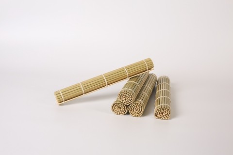 24*24CM Cheap and smooth natural bambooca bamboo sushi rolling mat sushi use easy cleaning