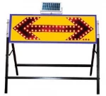 Hazard warning sign solar powered arrow board road construction traffic sign