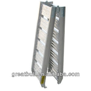 Heavy Duty Aluminum Load Ramp Maximum Capacity 200KGS Foldable Aluminum Ramp