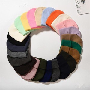 P205 Men&#39;s and women&#39;s Smooth knitted hats pure color acrylic fibers woolen yarn cap Soft comfortable without eaves hip-hop hat