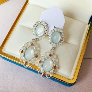 Wholesale Fashion Heavy Industry Vintage Palace Earrings Jewelry Design Rose Quartz Stone Hanging 925 Silver Needle Earrings