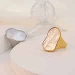Wholesale Geometric big huge  irregular conch shell natural pearl 18k gold plated stainless steel finger rings for girls