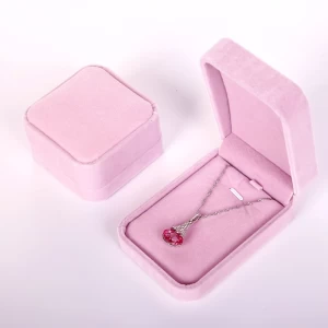 Wholesale High Quality Flocking Velvet Jewelry Box Girls Character Necklace Pendant Jewelry Box