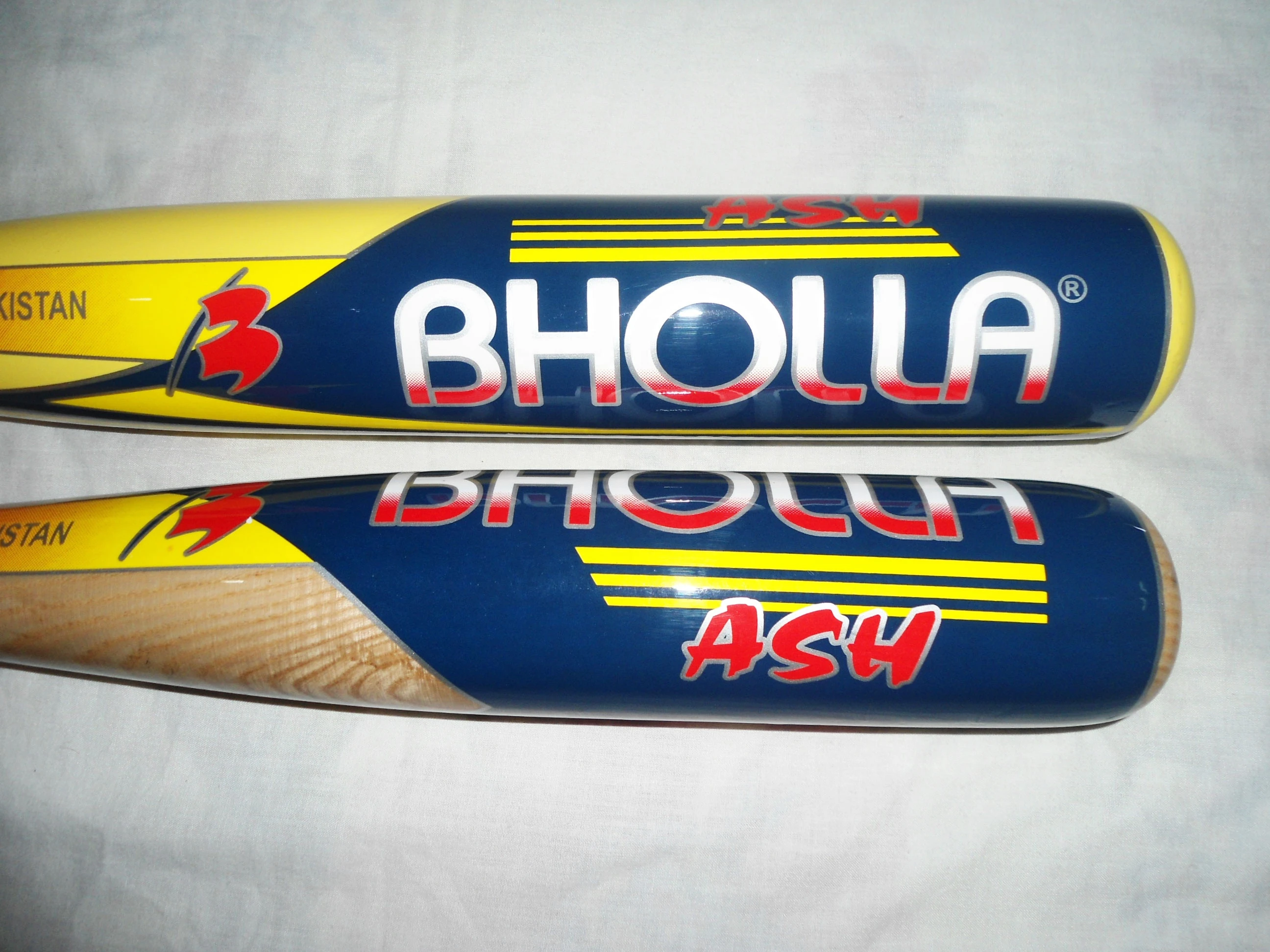 Bholla Long Handle Ash Wood Baseball Bat / Softball Bat