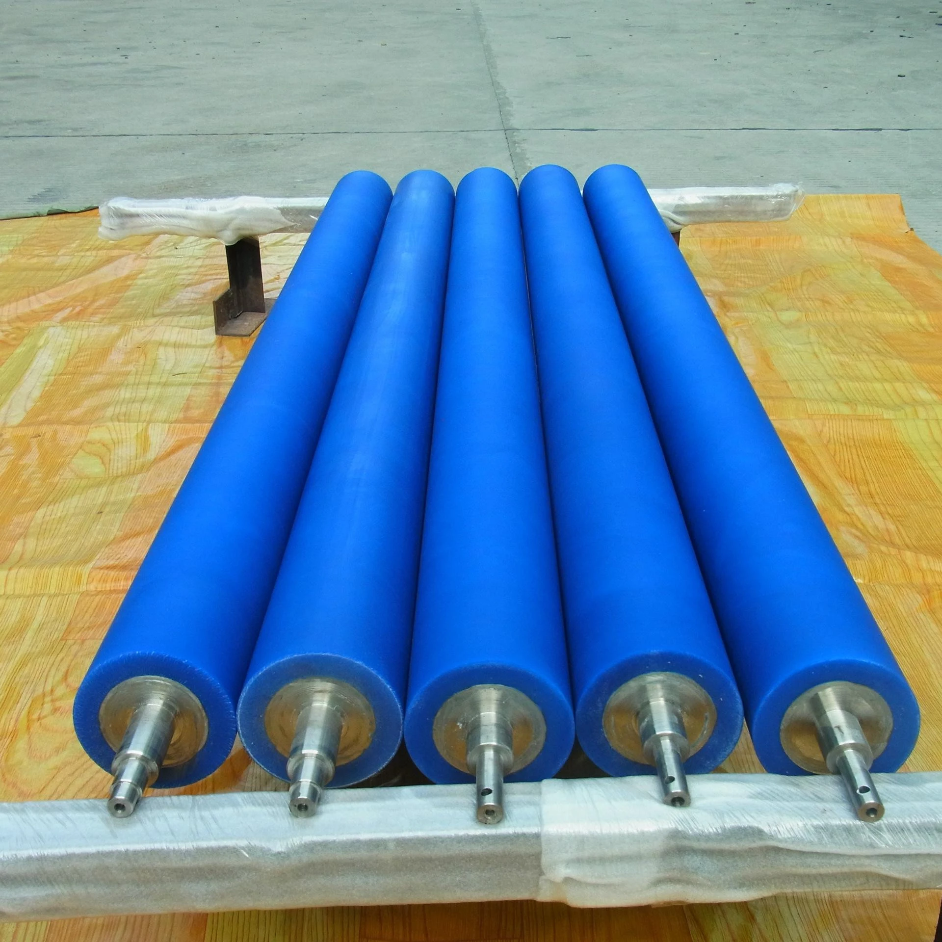 Customized Quality silicone rubber covered roller