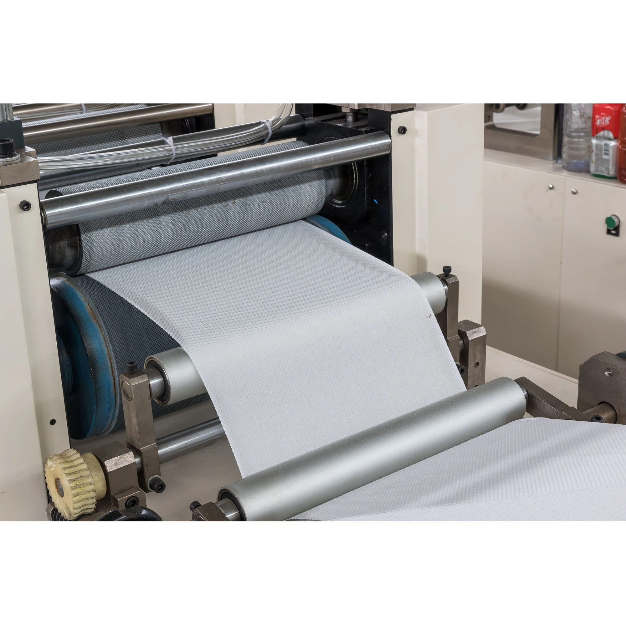 Factory Price Tissue Paper Folding Napkin Product Making Machine