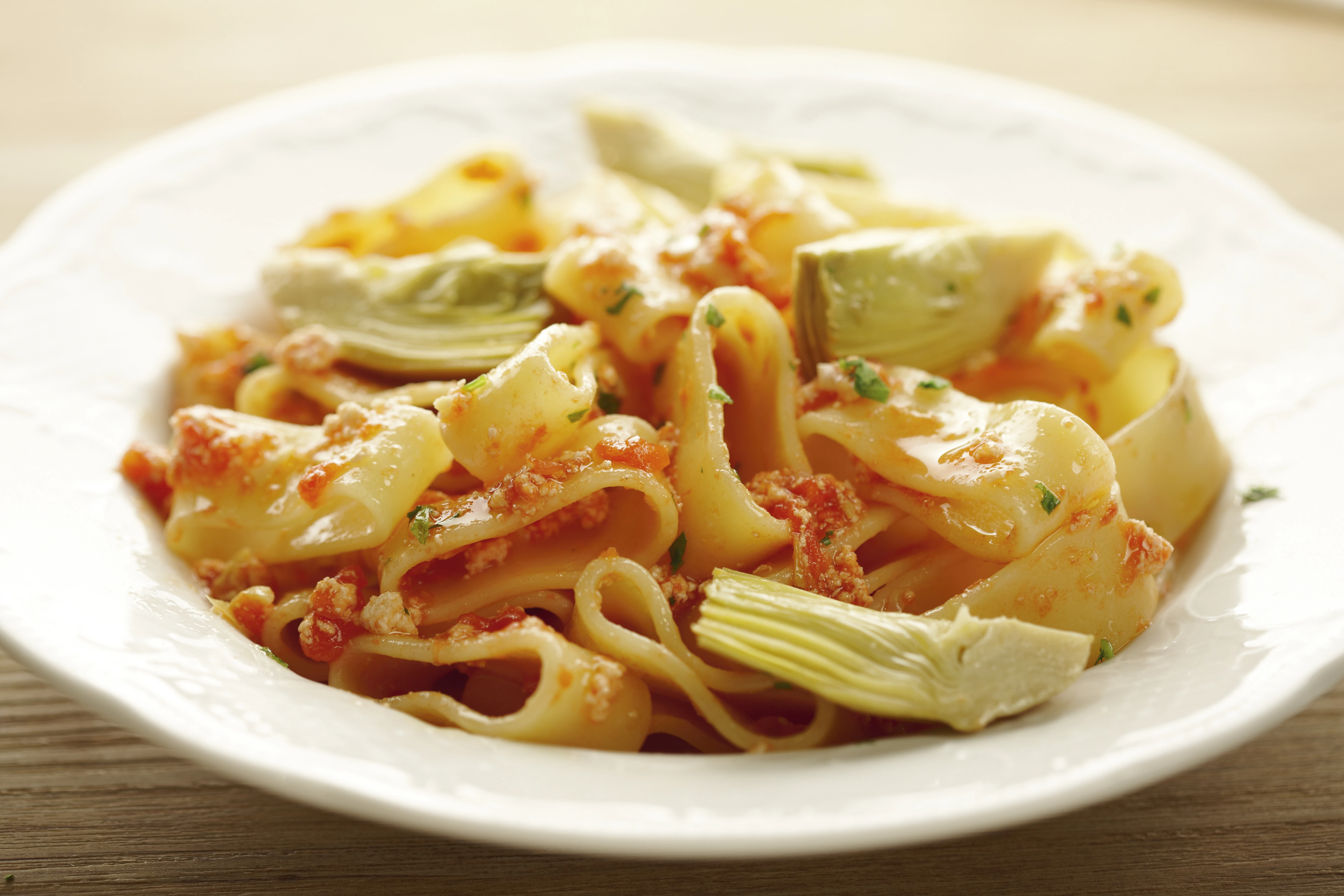 Finest Quality- Tomato pulp Artichokes Cow and Sheep Ricotta Cheeses Sauce Ideal for a genuine lunch on-the-go