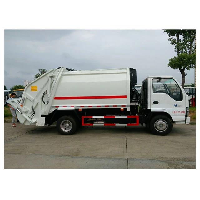 Japanese Brand 4ton loading capacity compactor garbage truck for sale