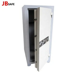 [JB] black plain velvet weight 450 gsm fire resistant safe