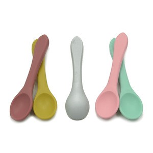 New Arrival Wholesale  Can be Custom Logo Baby Spoons BPA Free Soft-Tip First Stage Silicone Infant Spoons