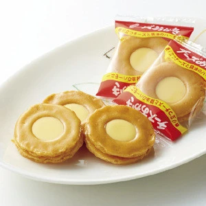 Reliable and Crunchy snack Cheese Rice Cracker made in Japan at Cost-effective