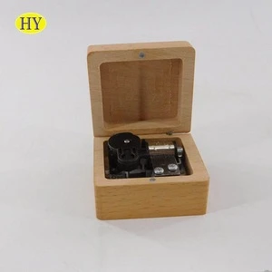 Wholesale Custom Hand Crank Wooden Music Box