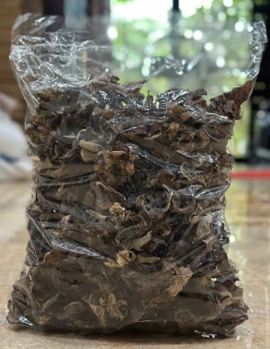 Whole dried black fungus wholesales cheap price from Vietnam/Dried wood ear mushroom premium grade/Dried Mu-er mushroom