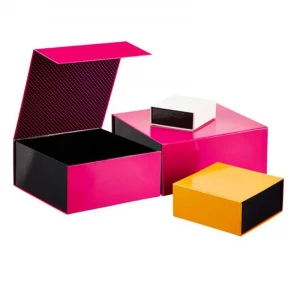 Quality Magnetic Gift Boxes Made of Rigid Cardboard Papers