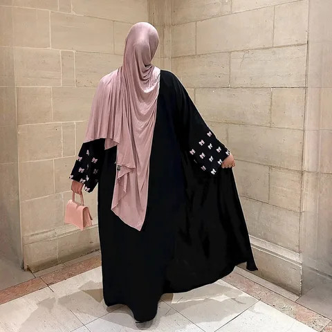 Dubai muslimah Autumn winter clothes Black thick satin fabric open loose matching shawl abaya with pink butterfly sleeve cuff