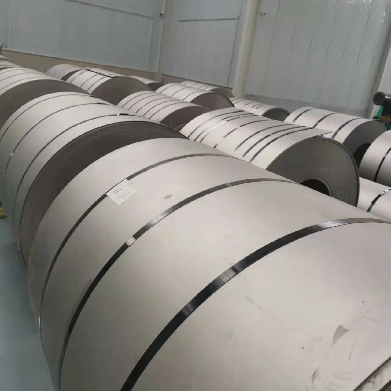 Hot Rolled cutting factory price per kg metal Gr2 titanium coil plate diameter 2.0mm Trusted supplier titanium plate sheet