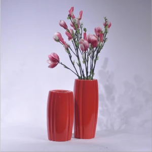 Manufacturers direct new Chinese soft red vase American model room porch cabinet living room ceramic flower arrangement