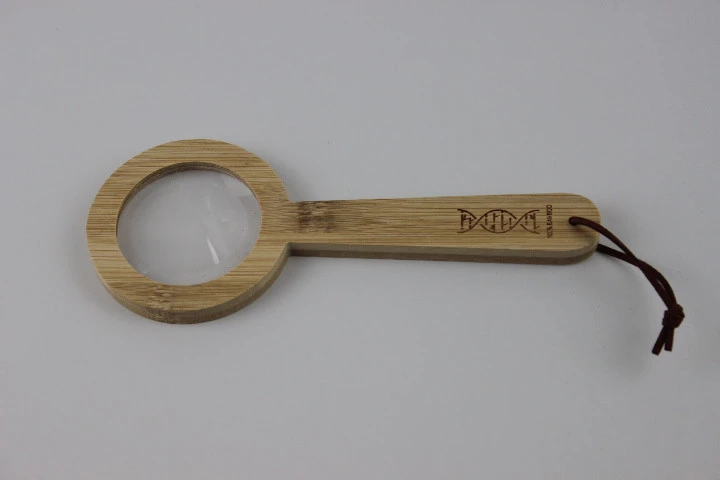 Practical wooden magnifying glass portable magnifying mirror