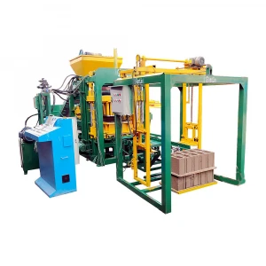 QT4-18 automatic brick machine with hydraulic for sale in Ghana, Mozambique