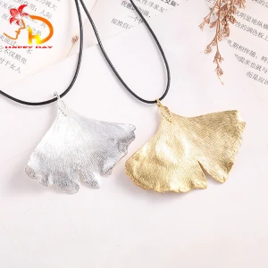Top selling attractive style beautiful ginkgo biloba leaves nacklace