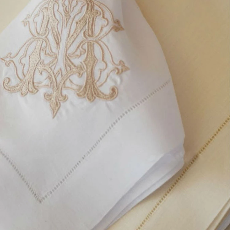 Wholesale high quality cheap restaurant jacquard custom 100% cotton embroidery cloth napkins