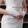 Wholesale Short Fingerless Gloves Wedding Bridal Gloves Accessory Beaded Lace Gloves Wrist Length Wedding Accessories