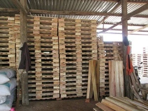 Wooden pallet made from acacia timber
