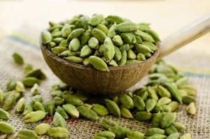 High-Quality Whole Green Cardamom – 6mm/7mm/8mm+ Grades for Food & Beverage Use