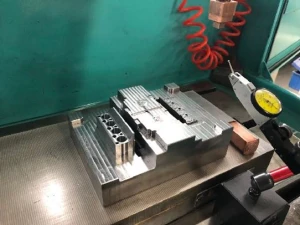Injection mould for industrial use