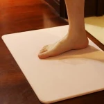 2018 Hot selling Diatomaceous earth Fast drying bath mats Super absorbent diatomite bath mat