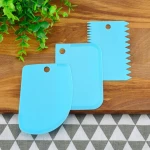3Pcs Baking Spatulas Set Cake Gadget Kitchen Accessories Cream Scraper Teeth Edge Scraper Cake Decorating Fondant Pastry Cutters