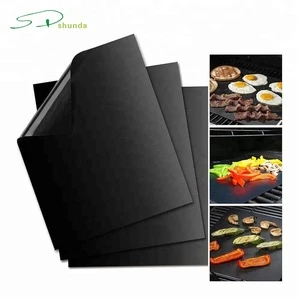 Amazon Hot selling  Kitchen Supplies Reusable PTFE Coated Non-stick Black Baking Mat BBQ Grill Mat