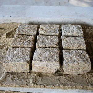 China Yellow Granite Cobblestone Paver