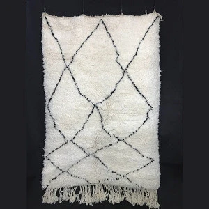Handmade square beni ouarain Moroccan rug, 150x100cm