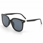 Hot Selling Fashion Boys Girls Shade Eyewear Retro Kids Polarized Sunglasses Girls