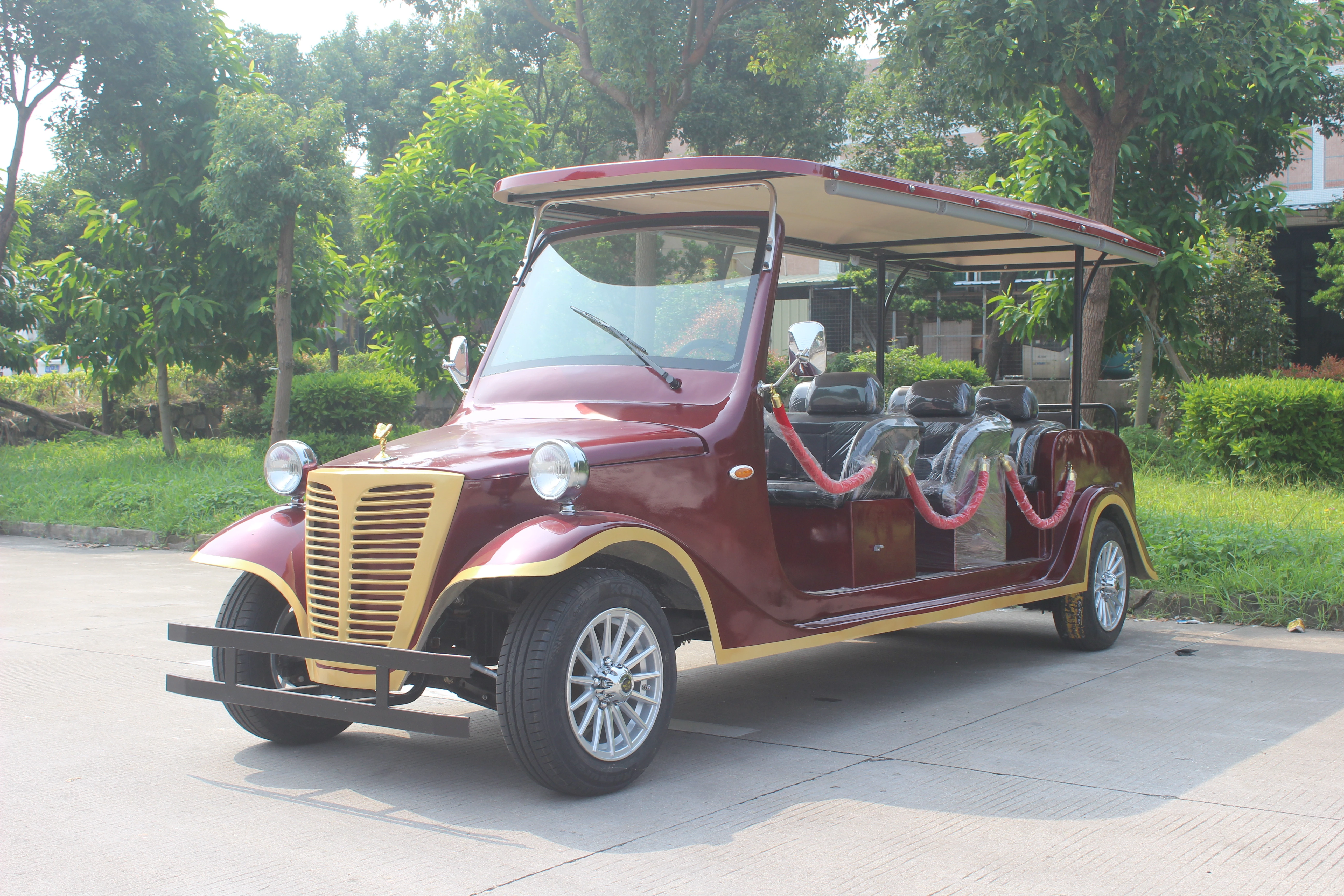 Hotel golf cart 8 seater Classic Electric Vintage Cars new car