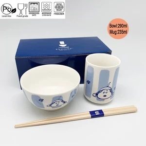 Luxury Cartoon Snoopy Porcelain Ceramic Dinnerware Set with Bowl Cup Wooden Chopsticks