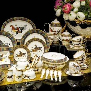 New 61 Pcs Fine Bone China Dinner Set Luxurious Hand-paited Europe design Porcelain Tea Set Coffee Set for Home&amp;Restaurant