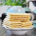 OEM/ODM Biscuit Factory Soda Cracker Biscuits Different flavors 600g*48bags Chinese snack Salty Milk Cream