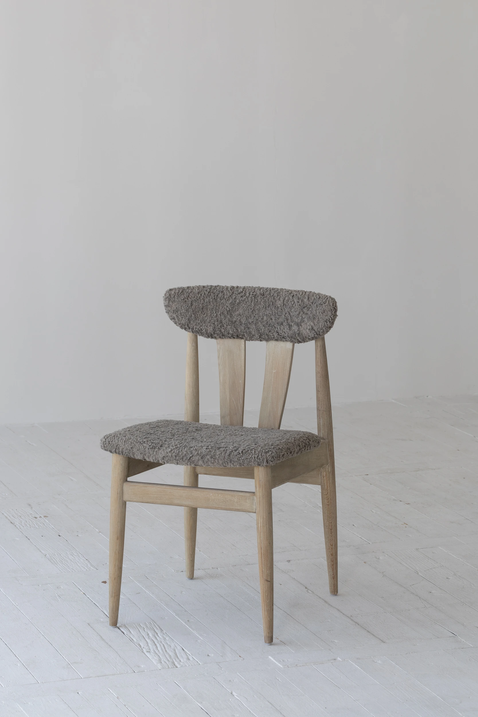 Scandinavian mid-century vintage upholstered design chair oak wooden dinning chair