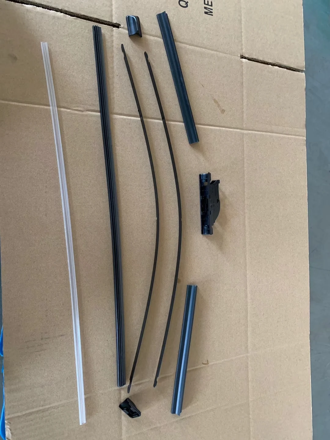 Soft wiper blade, universal wiper, 14-26&quot;, U-shaped hook is suitable for most models, china wiper blade