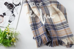 Super soft merino wool throw with fringes printed pattern pure wool throw virgin wool blanket wholesale Chiane bedding blanket