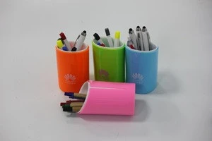 T0081 Low MOQ High quality Cylinder peak top plastic pen container/holder