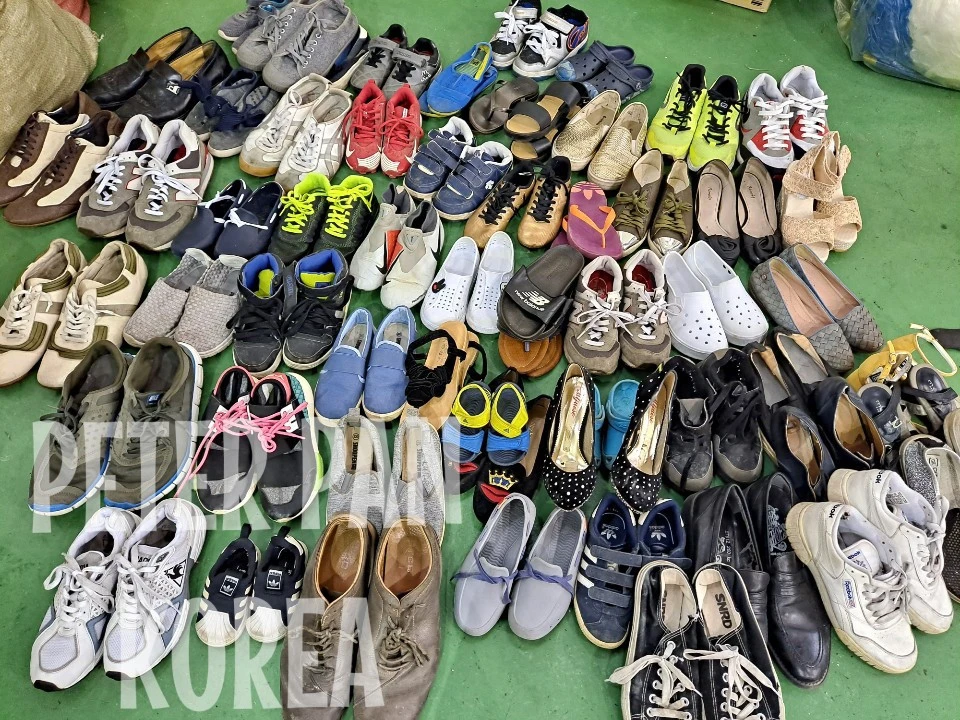 Used clothes(clothing) : shoes(bale)