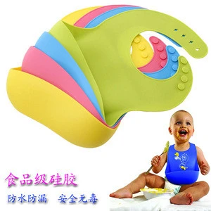 Waterproof Easily Wipes Clean and Comfortable Soft Silicone Baby Bibs