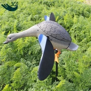 2017 Xilei Duck Decoy Shooting Animal Trap Decoy Xilei Duck With Spinning Wings