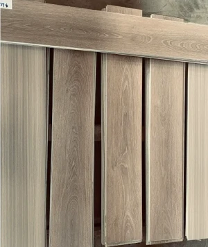 China Manufacturer Luxury 4 / 5.5mm 4.2 mm 7mm 8mm Laminate Vinyl Plank Boards Flooring Silent Spc Flooring