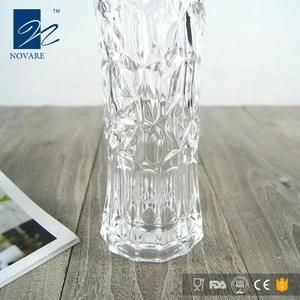 Factory Supply Elegant White Glass Crystal Ice Pattern Vase